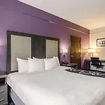 La Quinta By Wyndham Kansas City Airport